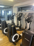 Life Fitness Discover SE Cross Trainer